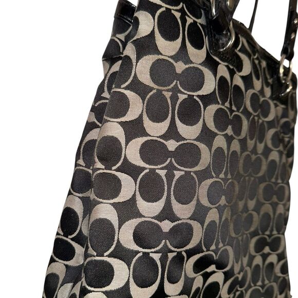 Coach Set! Great price ! - Picture 8 of 16